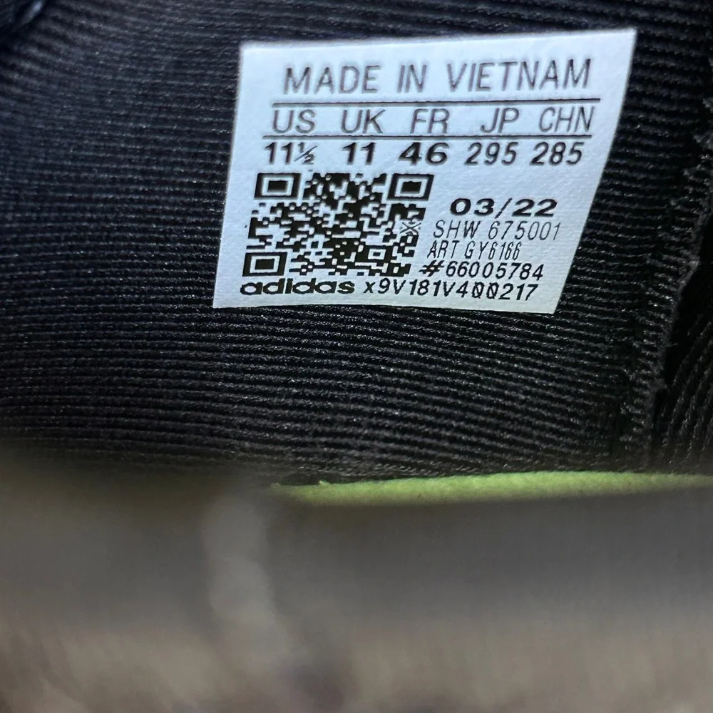 Adidas NMD_V3 Core Black Signal Green Mens Running Shoes GY6166 Size 11.5